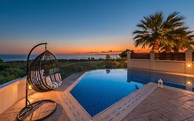 Frido Luxury Villa With Jacuzzi